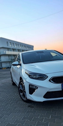 Kia Ceed cena 72999 przebieg: 71000, rok produkcji 2019 z Szczecin małe 121